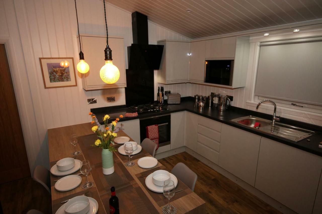 Balquhidder Braes Holiday Park Lodges, Mostly With Hot Tubs And Pet Friendly, Ev Facilities Lochearnhead Exterior photo
